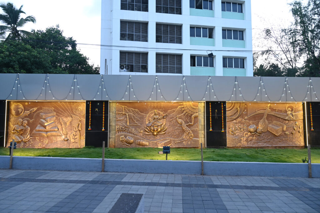 Murals at Pune IT Park